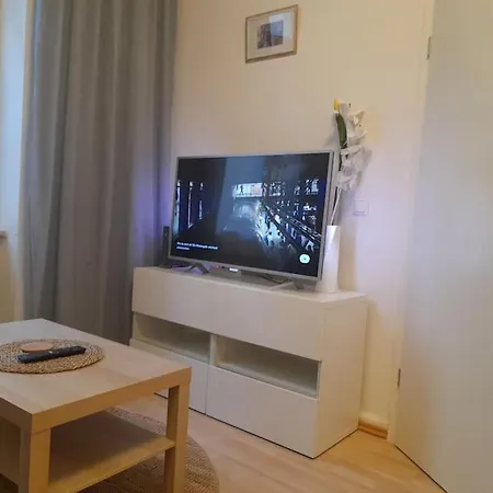 Zwei-Zimmer Wohnung In Wiesbadens Westend Exterior foto