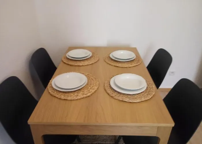 Zwei-Zimmer Wohnung In Wiesbadens Westend