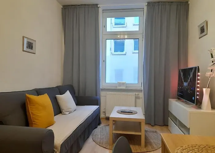 Zwei-Zimmer Wohnung In Wiesbadens Westend